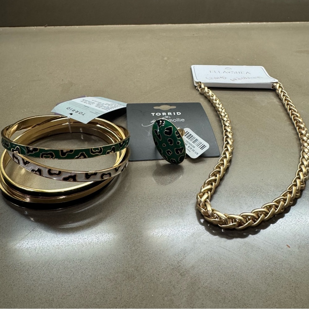Torrid Jewelry bundle (3 pieces) - Picture 2 of 5